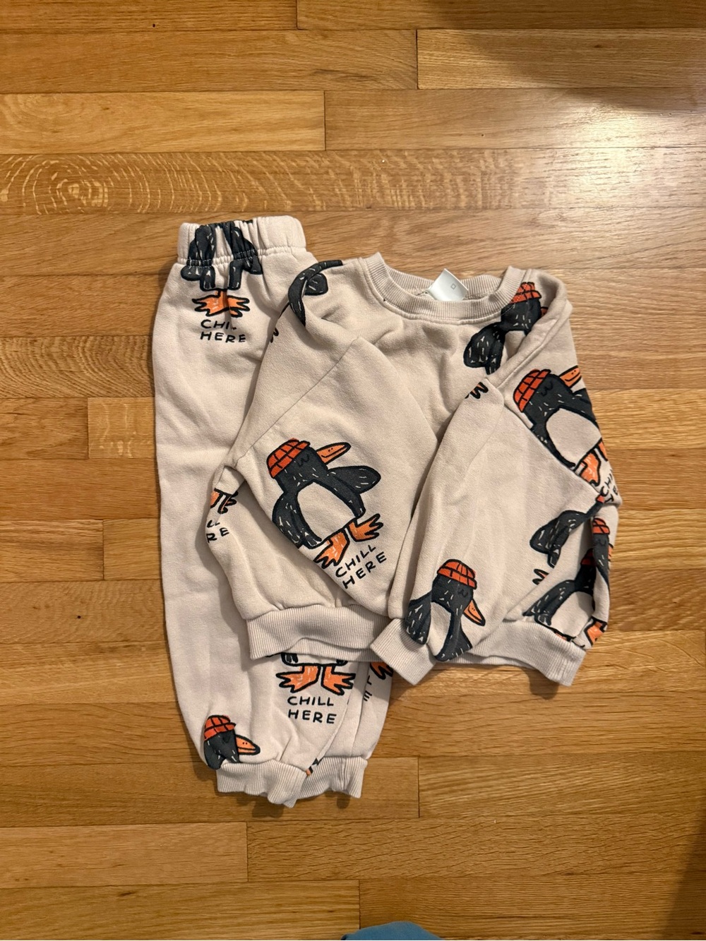Zara Kids Beige Penguin Print Jogger Pants - Chill Here Size 6
